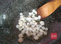 Illustration of how to make stir-fried shrimps with lotus roots 3