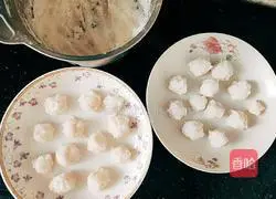 Illustration of how to make fish balls with tomato sauce 6