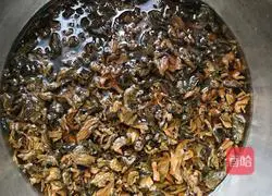 Illustration of how to make pork with pickles and vegetables 8