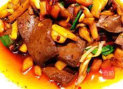 Illustration of how to make stir-fried duck blood with kimchi 9