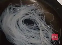 Illustration of how to make pork belly stewed with pickled cabbage 1