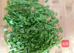 Illustration of how to make chive egg rolls 2