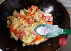 Bacon and carrot Illustration of how to make stir-fried cabbage 11