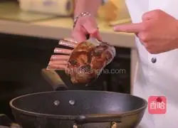 Illustration of how to cook New Zealand lamb chops with vegetables and rice 3