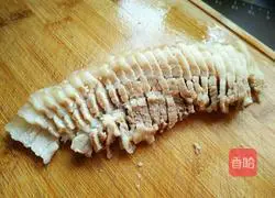 Illustration of how to make twice-cooked pork with soy sauce 5