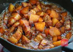 Illustration of Braised Pork and Stewed Radish 10