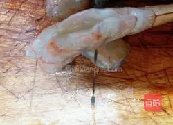 Golden Anchovy Shrimp Recipe Illustration 2