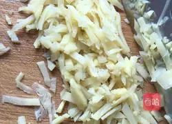 Illustration of how to make steamed eggs with bamboo shoots 4