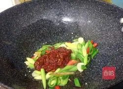 Illustration of how to make Sichuan style crayfish 7