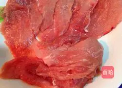 Illustration of how to make homemade pot-wrapped pork 1