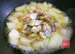 Winter Melon Clam Soup Recipe Illustration 6