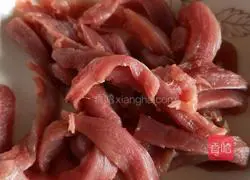 Illustration of how to make sweet and sour pork loin strips 1