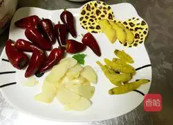 Illustration of Spicy Red Oil Bullfrog Recipe 3