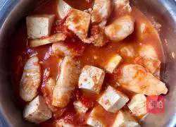 Illustration of how to make pangasius fish in tomato sauce 10