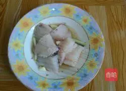 Illustration of how to make fish in tomato sauce 4