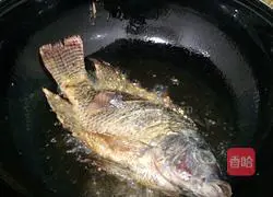 Illustration of braised small sea fish 5