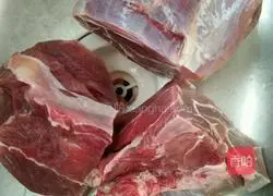 Illustration of how to make soy-flavored beef 1