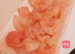 Illustration of how to cook dried shrimps in tomato sauce 3