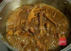 Illustration of how to make pepper and sesame chicken feet 6