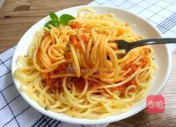 Illustration of how to make tomato sauce pasta 16