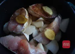 Illustration of how to make radish stewed herring 6