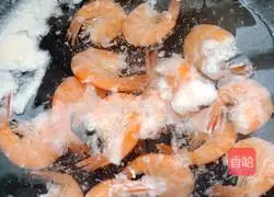 Spicy Garlic Prawns Illustration of how to do it 2