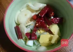 Innovative version of boiled crispy pork recipe 6