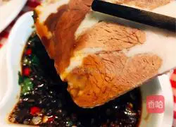 Illustration of how to make white cut mutton 1