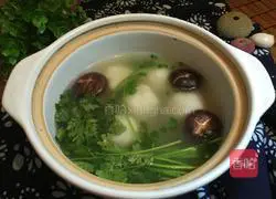 Illustration of how to make fish balls in clear soup 8