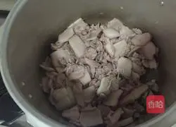 Illustration of how to make stir-fried pork 3