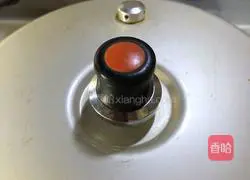 Illustration of how to make salt and pepper pork ribs 3