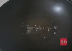 Illustration of how to cook diced steamed buns with tomato sauce 3