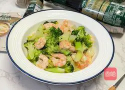 Illustration of how to make fried shrimps with broccoli 10