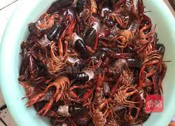 Secret Spicy Crayfish Recipe Illustration 2