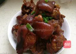 Illustration of Braised Pork Knuckles 12