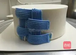 Illustration of how to make floret cream cake 8