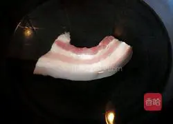 Illustration of twice-cooked pork with garlic sprouts 4