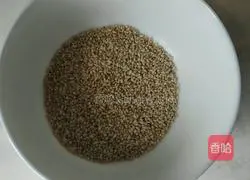 Illustration of how to make mashed potato and sesame balls 1