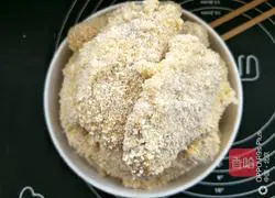 Illustration of how to make crispy fried chicken wings 6