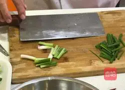 Illustration of how to cook crabs in typhoon shelter 3