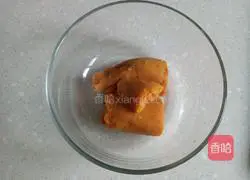 Illustration of how to make sweet potato and glutinous rice balls 1