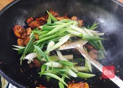 Illustration of twice-cooked pork 14