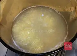 Sea cucumber and millet porridge recipe 5