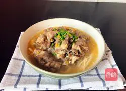 Illustration of home-style fattening beef in sour soup 5