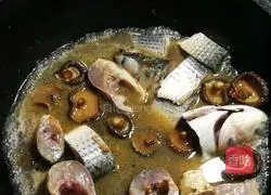 Illustration of how to make soy-flavored mullet 7