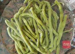 Illustration of making pickled tamarind 1