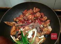 Illustration of how to make braised pork 9