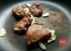 Pasta (pan-fried beef short ribs with red sauce) recipe illustration 5