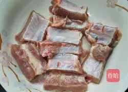 Illustration of how to make sweet and sour ribs 1