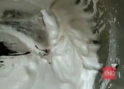 Classic Chocolate Cake Recipe Illustration 10